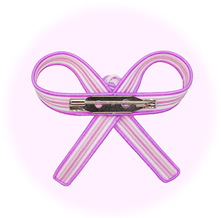 裏面にピンを付けて完成